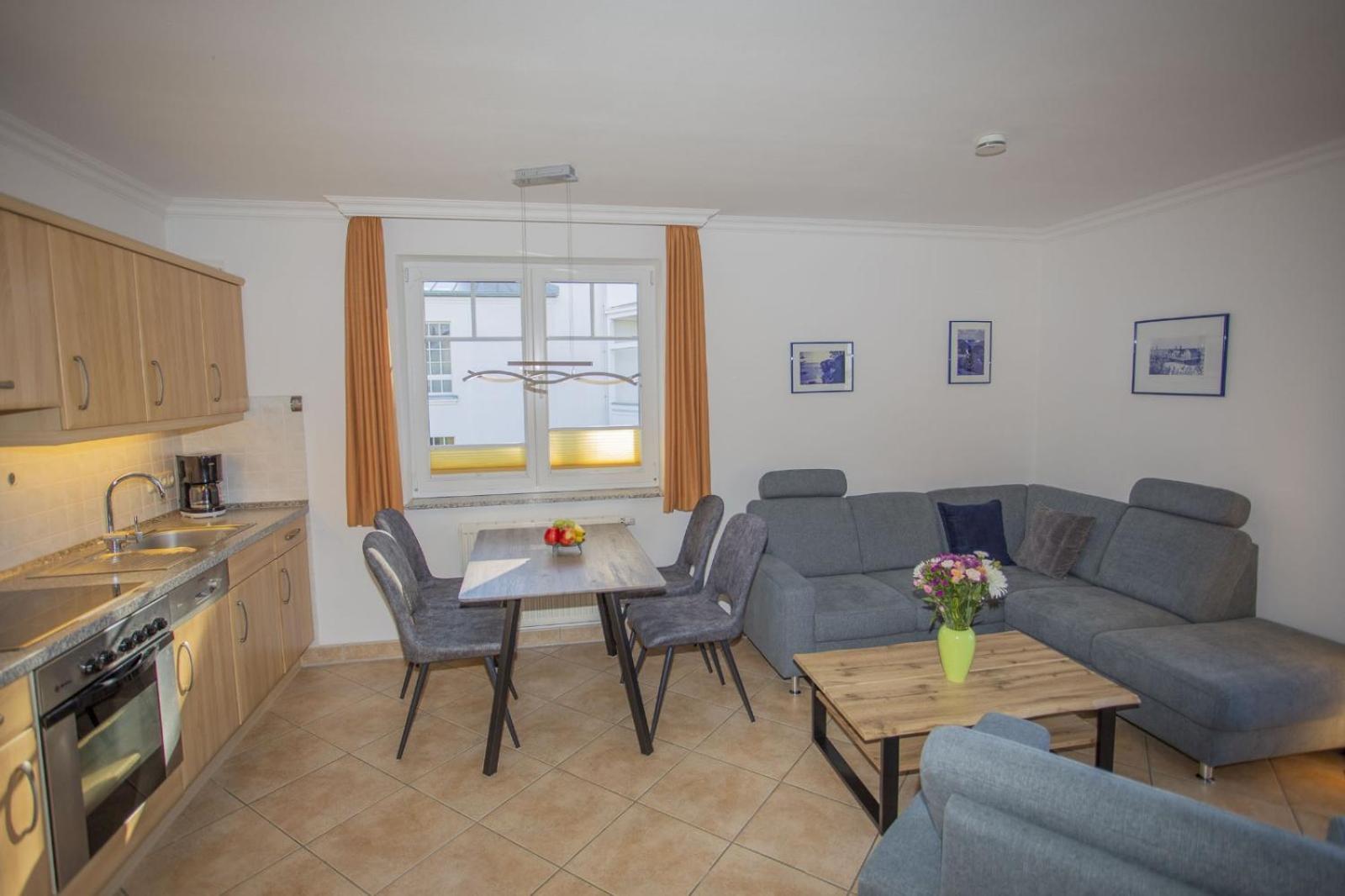 Ferienhaus Zum Suedstrand Sellin  Buitenkant foto