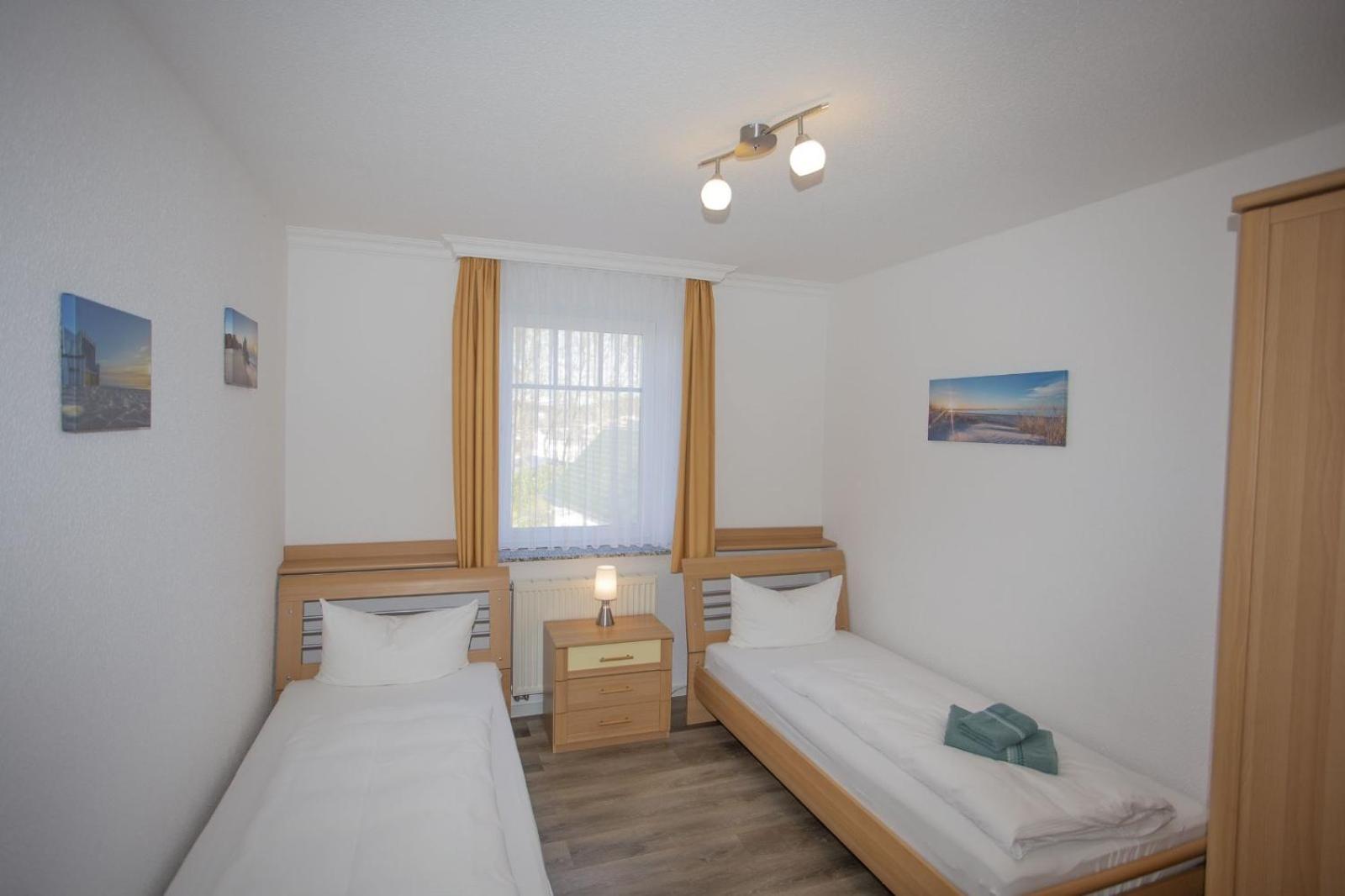 Ferienhaus Zum Suedstrand Sellin  Buitenkant foto