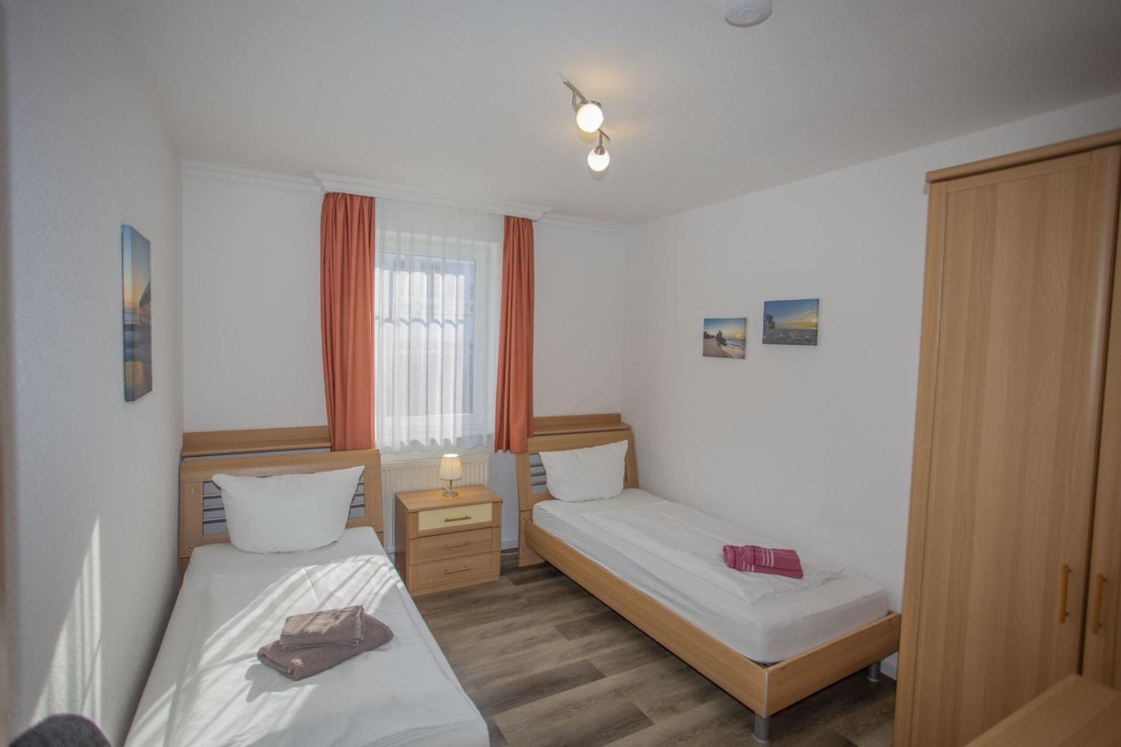 Ferienhaus Zum Suedstrand Sellin  Buitenkant foto