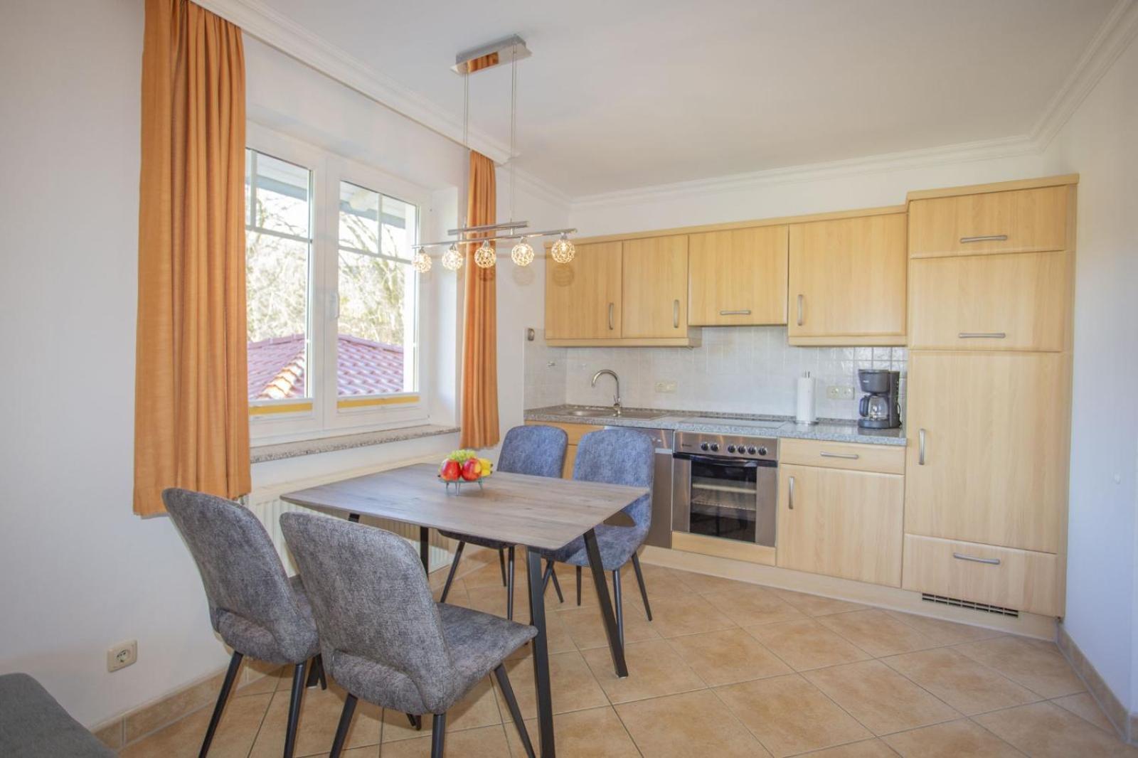 Ferienhaus Zum Suedstrand Sellin  Buitenkant foto